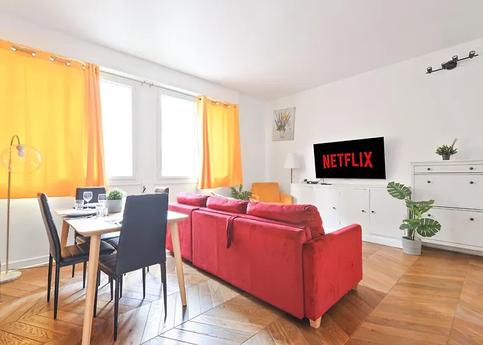Heart Of Paris-studio-hotel Des Invalides Netflix *